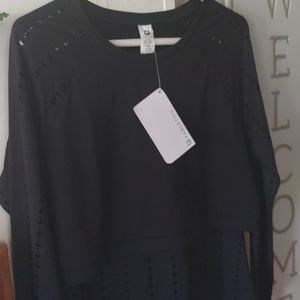 Fabletics women's Shelby L/S too called layover 89 polyester 11 percent eleastan